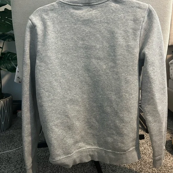 Nike Heather Gray Crewneck - Picture 2 of 3